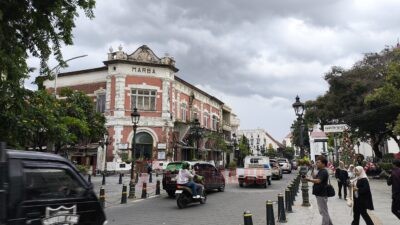 Kawasan Kota Lama Semarang bebas kabel udara. (dok Alan Henry)