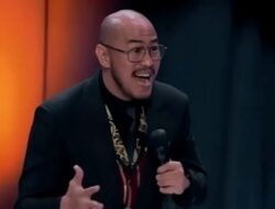 Komika Pandji Kritik Kekuasaan, Peneliti Bahasa UNNES: Humor Memang Politis