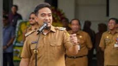 Wali Kota Cilegon Robinsar dalam sebuah kesempatan. Foto: dokumentasi/istimewa