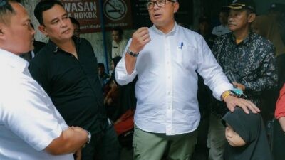 Wali Kota Bandung, Muhammad Farhan saat meninjau Siskamling Siaga Bencana ke-76, Rabu (14/1/2026). Foto: dokumentasi