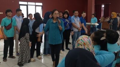 Suasana pertemuan komunitas difabel di balai Kelurahan Sendangguwo, Kecamatan Tembalang, Kota Semarang, Sabtu (17/1/2026) sore. Foto: Rifqi