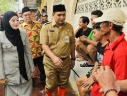 Tinjau Banjir di Pekalongan, Gus Yasin Minta Evakuasi Kelompok Rentan dan Penanganan Berlapis