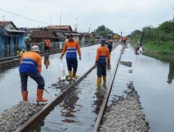 Genangan Mulai Surut, KAI Daop 4 Semarang Fokus Kebut Normalisasi Jalur Kereta Api