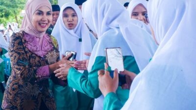 Luncurkan Program Shodaqoh Sampah, Bupati Kendal Puji Kepedulian Lingkungan Fatayat NU Kendal