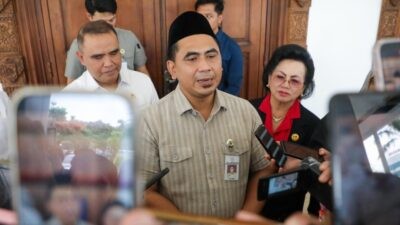 Wakil Gubernur Jawa Tengah, Taj Yasin Maimoen mewakili Gubernur Jateng Ahmad Luthfi menyampaikan pernyataan terkait OTT KPK Bupati Sadewo, usai melantik Pengurus Persatuan Wanita Olahraga Seluruh Indonesia (Perwosi) di Wisma Perdamaian Semarang, Selasa (20/1/2026). Foto: dokumentasi/istimewa