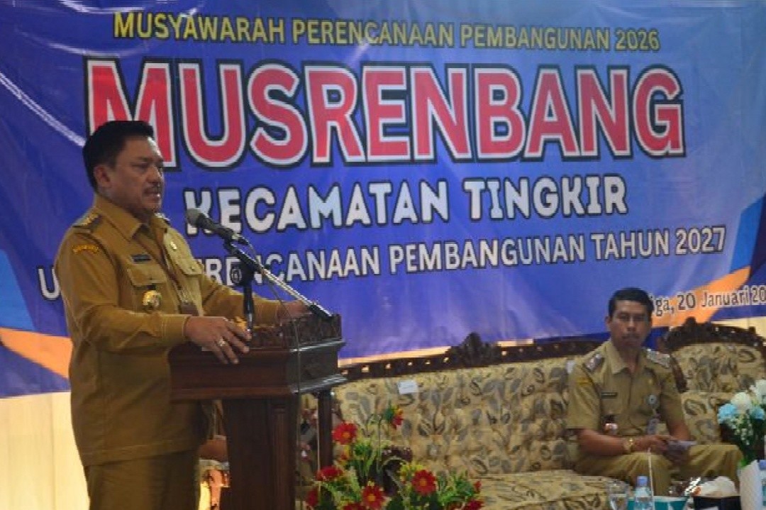 Wali Kota Salatiga, dr. Robby Hernawan, Sp.OG, saat menyampaikan sambutan Musrenbang Tingkat Kecamatan Tingkir Tahun 2027 di Aula Kecamatan Tingkir, Selasa (20/01/2026).