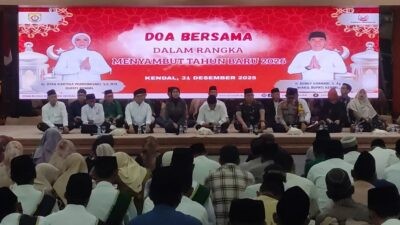 Doa Bersama menyambut Tahun Baru 2026 di Pendopo Tumenggung Bahurekso Kendal, Rabu (31/12/2025) malam.