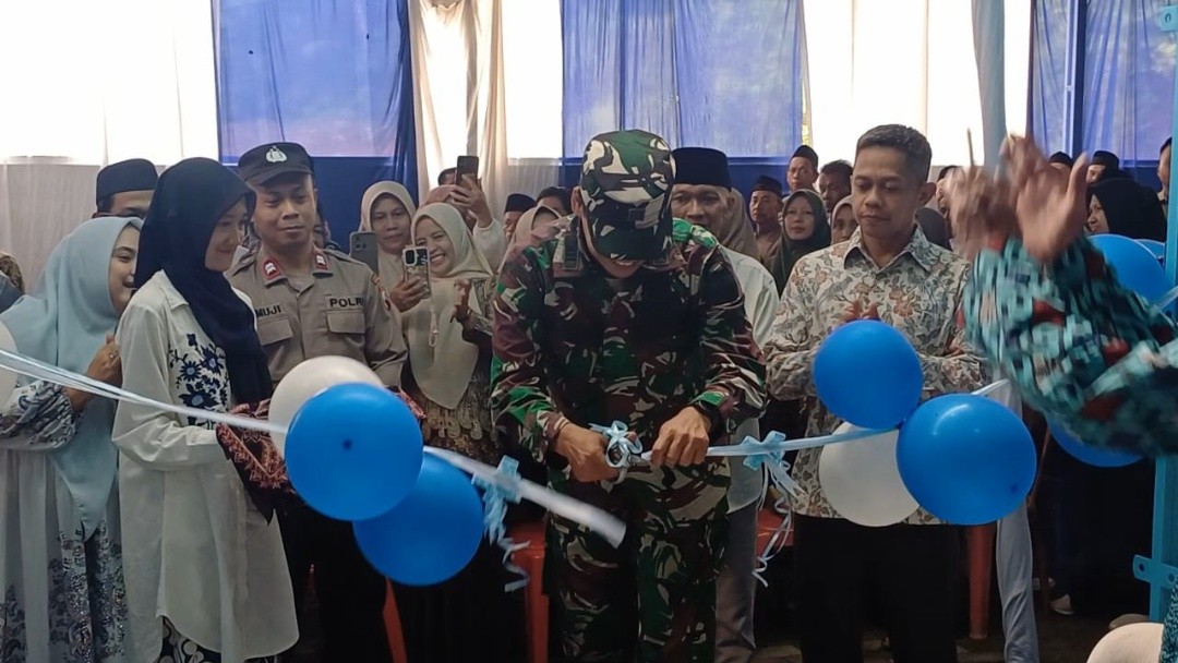 RESMIKAN. SPPG Gowong resmi beroperasi dan akan melayani masyarakat di wilayah Kecamatan Bruno. Foto: Lukman/Lingkar.co