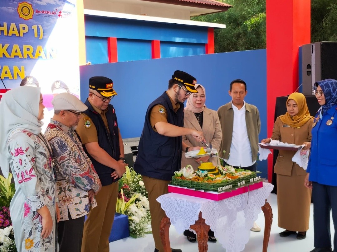 Bupati Bandung Barat, Jeje Ritchie Ismail meresmikan markas Pemadam Kebakaran (Damkar), Selasa (6/1/2026). Foto: dokumentasi