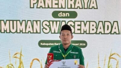 Ketua Umum PP GP Ansor, Addin Jauharudin saat menghadiri Panen Raya dan Pengumuman Swasembada Pangan di Kabupaten Karawang, Rabu (7/1/2026). Foto: dokumentasi/istimewa