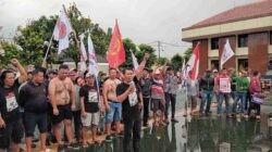 Massa AMPB Kawal Sidang Putusan Botok dan Teguh, Singgung Penetapan Tersangka Sudewo