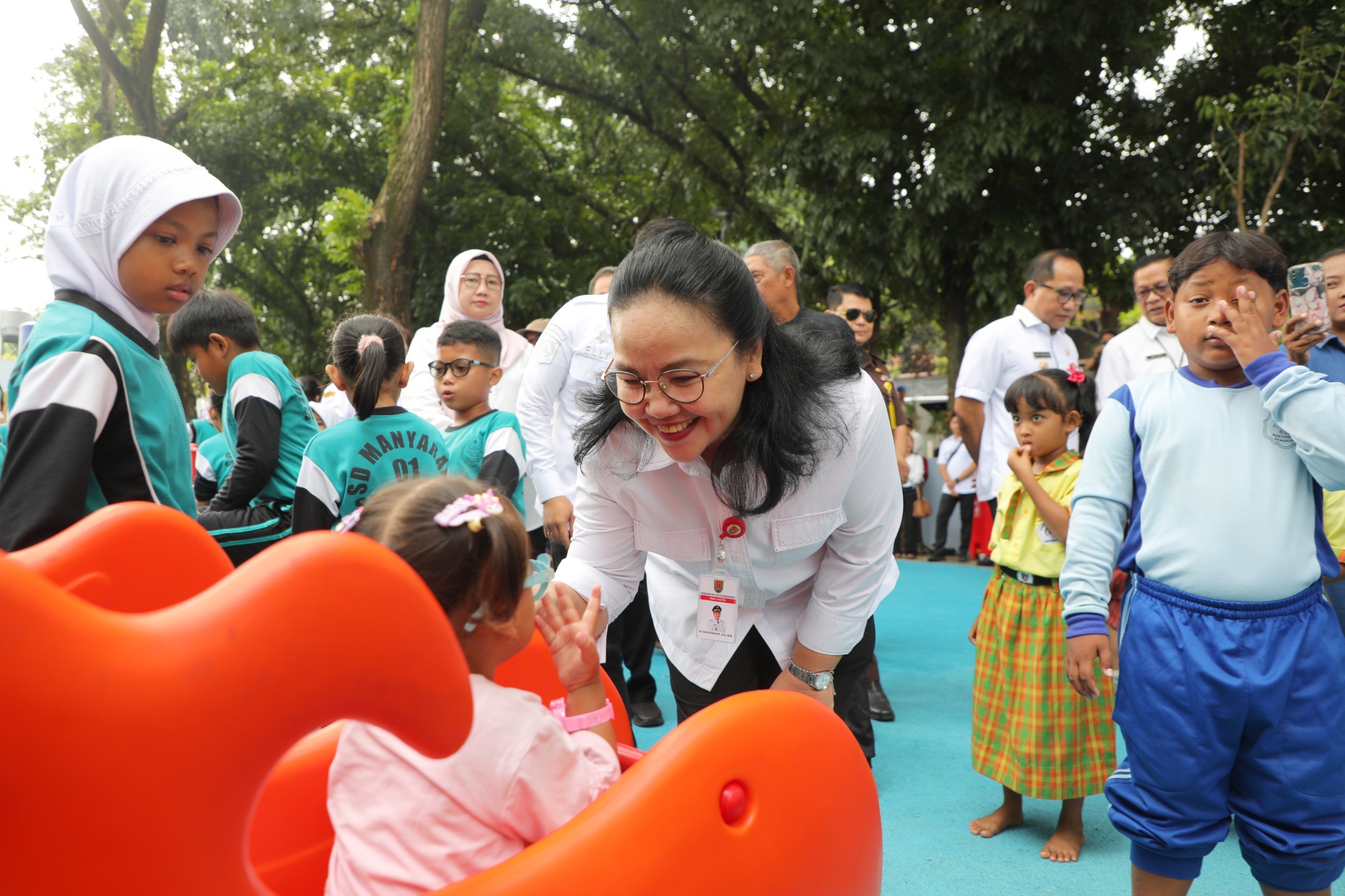 Wali Kota Semarang, Agustina Wilujeng Pramestuti usai meresmikan RBRA di Taman Abdulrahman Saleh, wilayah Manyaran, Semarang Barat. (dok Pemkot Semarang)