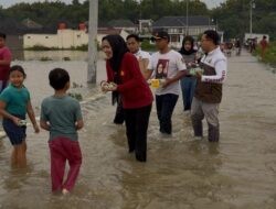 Ketua Fraksi Gerindra Pati Bersama Bolone Danang Turun Bantu Warga Terdampak Banjir di 13 Desa