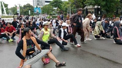 Aksi flashmob Pepadi Kota Semarang di Jalan Pahlawan. (dok Istimewa)
