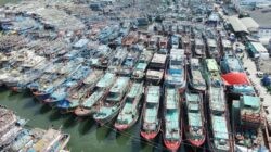Ribuan Kapal Nelayan Menumpuk, Pelabuhan Muara Angke Lumpuh dan Nelayan Terancam Tak Melaut