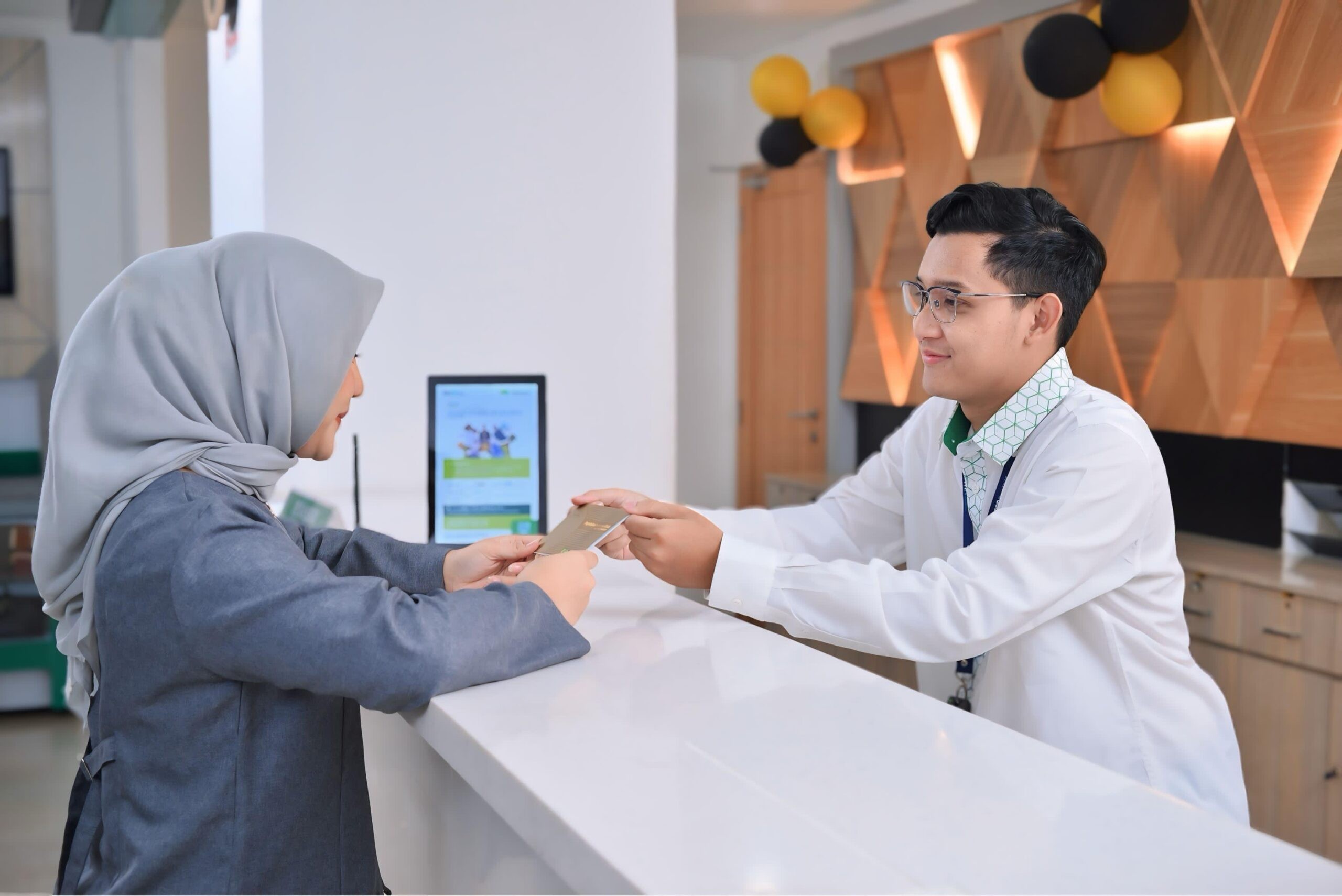 Layanan Gadai menjadi solusi ketidakpastian ekonomi global. (dok Istimewa)