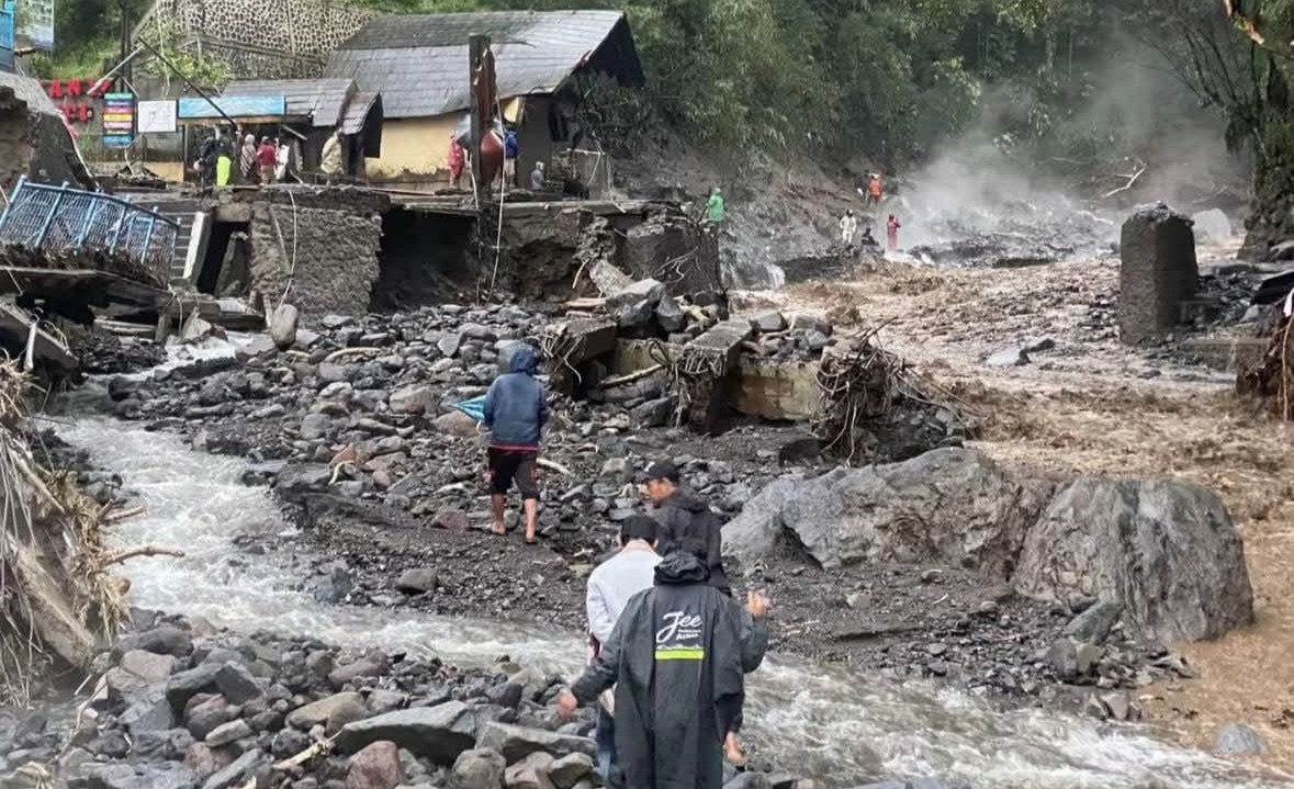 Bencana banjir yang melanda destinasi wisata di Jateng. (dok Istimewa)