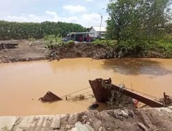 Warga Mangkang Wetan Terisolir, DPRD Desak Pemkot untuk Pembangunan Jembatan Darurat