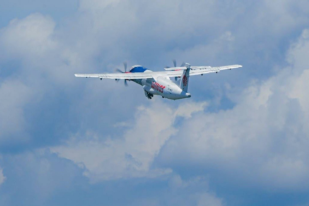 Penerbangan perdana rute Bandung-Yogyakarta International Airport (YIA) yang dilayani Wings Air resmi mengudara dan membawa 22 penumpang dari Bandara Husein Sastranegara. Foto: dokumentasi