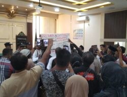 Saksi Ahli JPU Tak Hadir, Sidang Lanjutan Botok Cs Ditunda