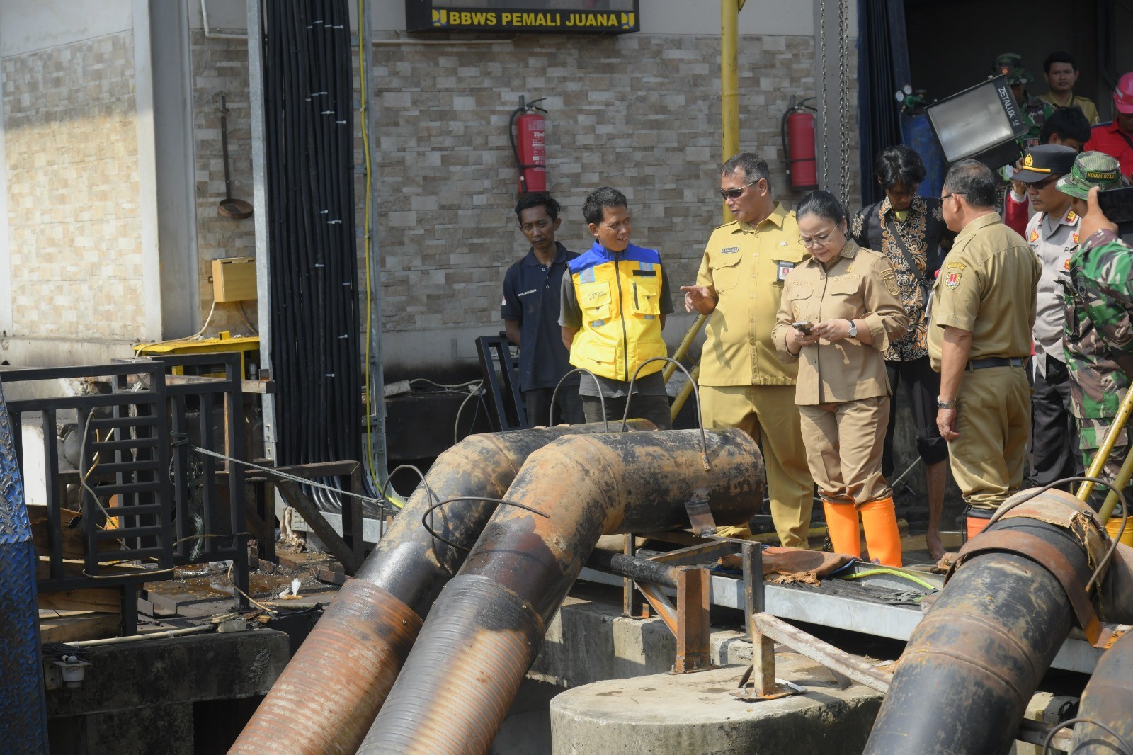 Kolaborasi Pemkot Semarang dan BBWS Pemali-Juana atasi banjir di Kawasan Pantura Genuk. (dok Pemkot Semarang)