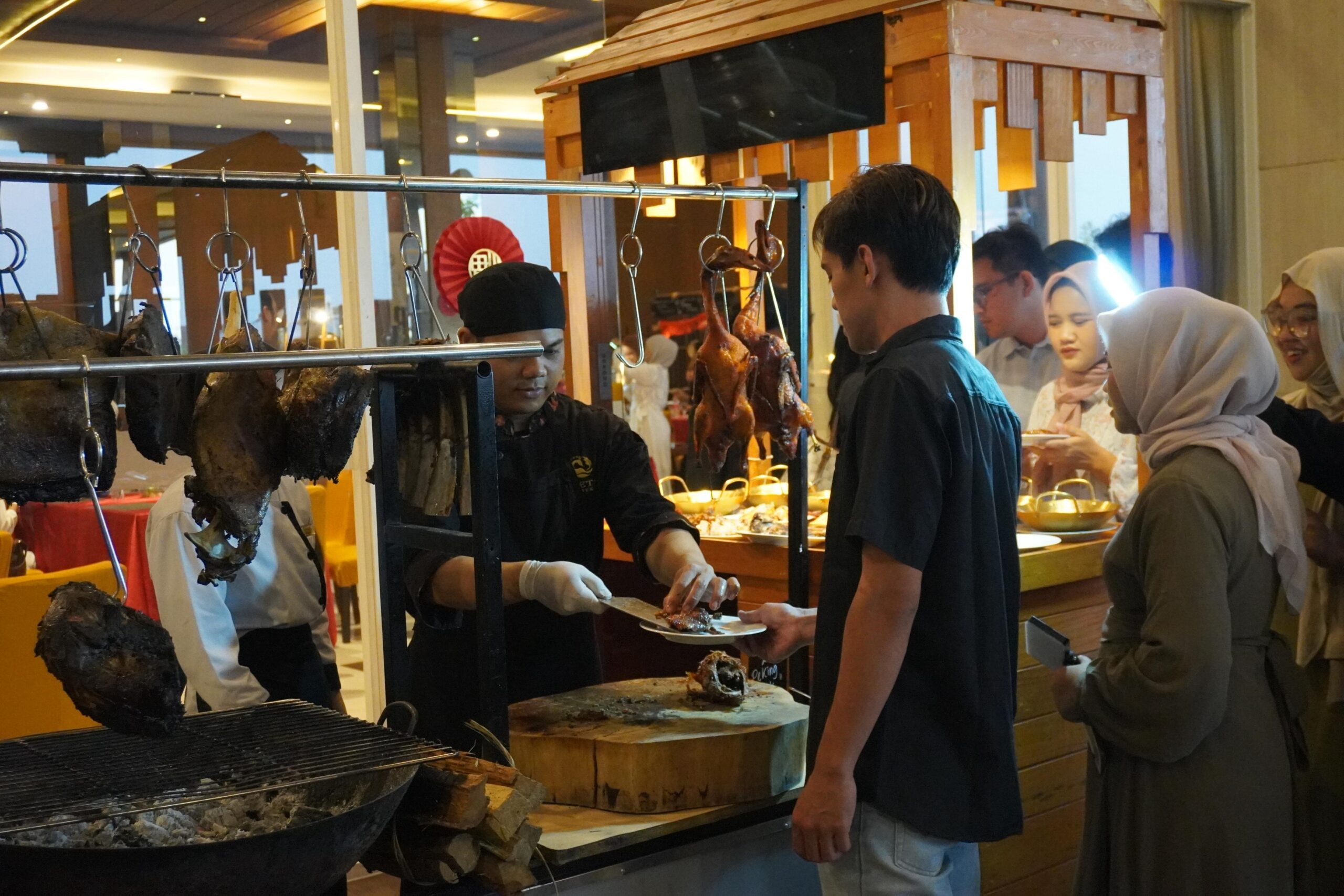 Hotel Gets Premiere Semarang hadirkan Kampoeng Semawis pada iftar Ramadan 2026. (dok Istimewa)