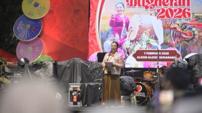 Wali Kota Semarang, Agustina Wilujeng Pramestuti saat membuka Festival Pasar Dugderan. (dok Pemkot Semarang)