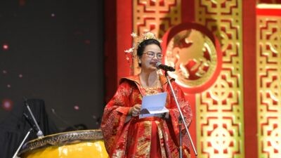 Wali Kota Semarang, Agustina Wilujeng Pramestuti saat menghadiri Imlek Vaganza 2026 di Klenteng Agung Sam Poo. (dok Pemkot Semarang)