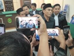 Jaksa Tuntut Botok dan Teguh 10 Bulan Penjara