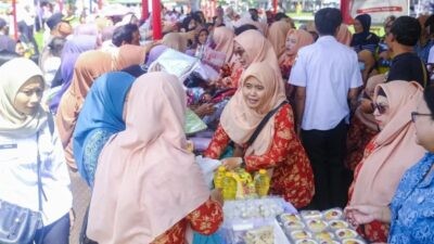 Pasar murah Pemkot Magelang di alun-alun kota Magelang Jawa Tengah. Foto: dokumentasi/Istimewa