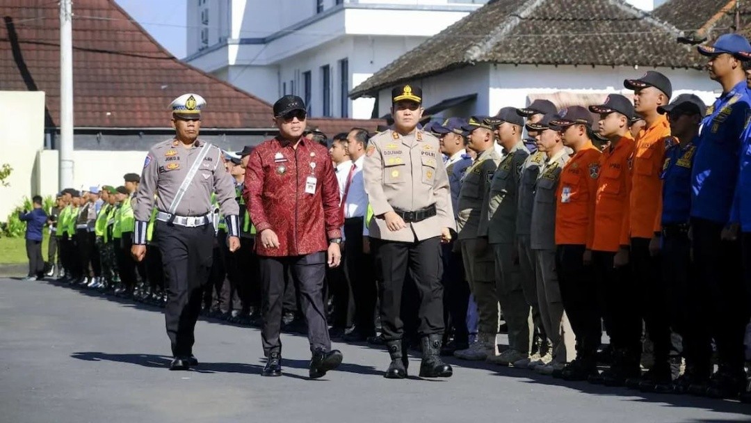 Wali Kota Magelang Damar Prasetyono saat menghadiri apel siaga Operasi Pekat 2026 di halaman Mapolres Polres Magelang Kota, Kamis (12/3/2026). Foto: dokumentasi