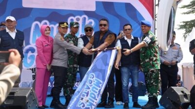 Bupati Bogor, Rudy Susmanto melepas peserta mudik gratis tahun 2026. Foto: dokumentasi