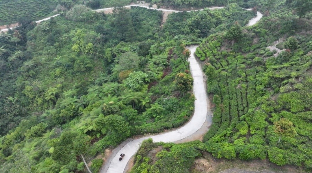 Pemandangan jalan menuju Desa Malasari, Kecamatan Nanggung, Kabupaten Bogor, Jawa Barat. Foto: dokumentasi