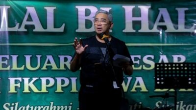 Wali Kota Semarang, Muhammad Farhan saat menghadiri acara Halal Bihalal Keluarga Besar Pengurus Daerah Himpunan Pengusaha dan Wiraswasta FKPPI Jawa Barat di RJS Room, Hotel Aryaduta Bandung, Jumat (27/3/2026). Foto: dokumentasi/istimewa