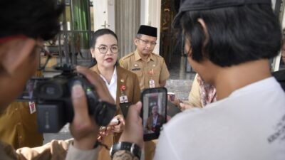Wali Kota Semarang, Agustina Wilujeng Pramestuti saat di wawancarai. (dok Pemkot Semarang)