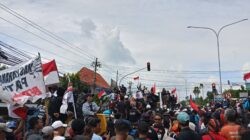 Ribuan Massa Kepung Kantor PN Pati, Putri Gus Dur Desak Botok dan Teguh Dibebaskan