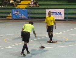 Baru Direnovasi Rp5,6 Miliar, Atap GOR Pesantenan Pati Bocor saat Liga Ramadan