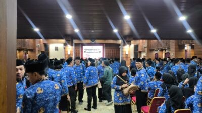 Suasana setelah pelantikan 354 pejabat di lingkungan Pemerintah Kota Semarang. (dok Alan Henry)