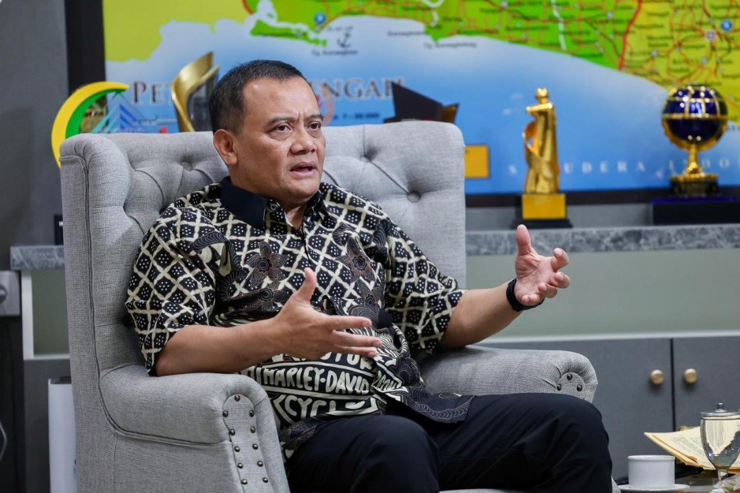 Gubernur Jawa Tengah Ahmad Luthfi saat melakukan siaran pers terkait koordinasi relokasi korban tanah gerak di Kampung Sekip, Kelurahan Jangli, Kecamatan Tembalang, Kota Semarang, Jum'at (10/4/2026). Foto: istimewa