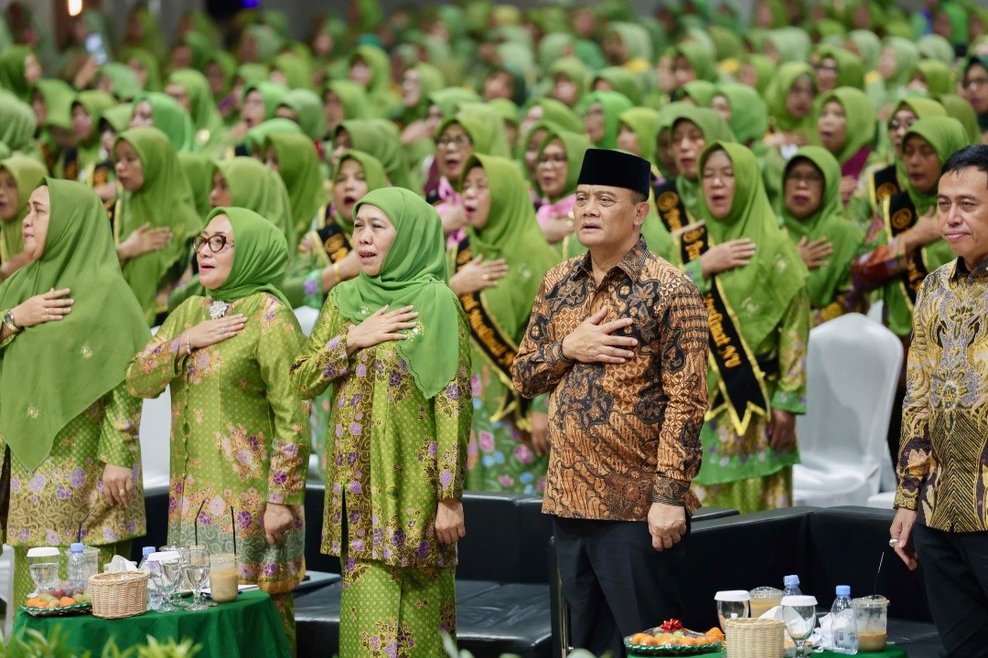 Gubernur Jawa Tengah Ahmad Luthfi saat menghadiri pengukuhan Paralegal Muslimat NU. Foto: dokumentasi