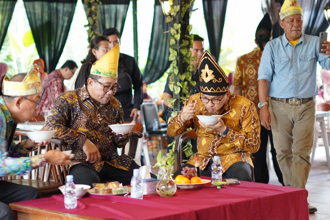 Wakil Wali Kota Semarang, Iswar Aminuddin saat menghadiri Halalbihalal Kerukunan Bubuhan Banjar (KBB) Provinsi Jawa Tengah di Semarang, Sabtu (11/4/2026). Foto: Muso/Lingkar.co