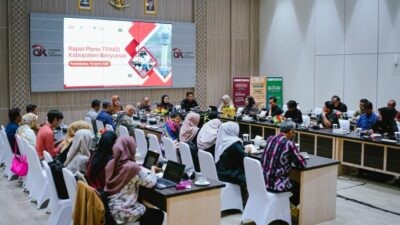 Rapat Pleno Program Kerja TPAKD yang digelar di Aula Kantor OJK Purwokerto, Kabupaten Banyumas, Jawa Tengah, Kamis (16/4/2026). Foto: dokumentasi