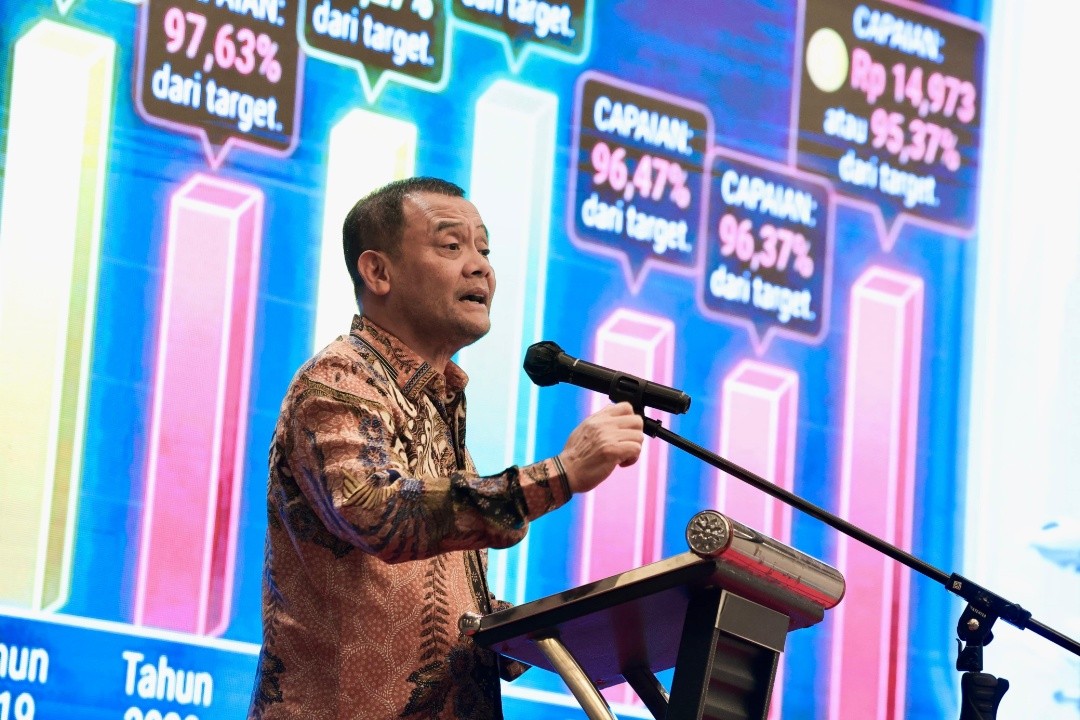 Gubernur Jateng, Ahmad Luthfi saat menyampaikan arahan dalam Rapat Koordinasi Penyusunan Rencana Anggaran Pendapatan Provinsi Jawa Tengah, Selasa (7/4/2026). Foto: dokumentasi