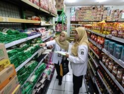 Kenaikan Harga Plastik Capai 60 Persen, Pemkot Surabaya Dampingi UMKM