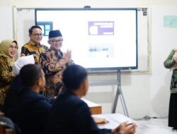Mendikdasmen Resmikan Revitalisasi 90 Satuan Pendidikan di Pati