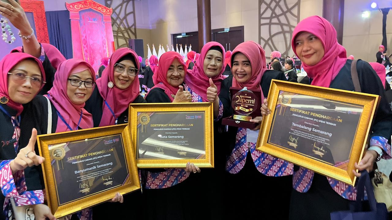 IPMI Jawa Tengah borong penghargaan dalam Rakernas ke-8 yang digelar di Discovery Hotel Ancol pada 20–21 April 2026. (dok IPMI Jateng)