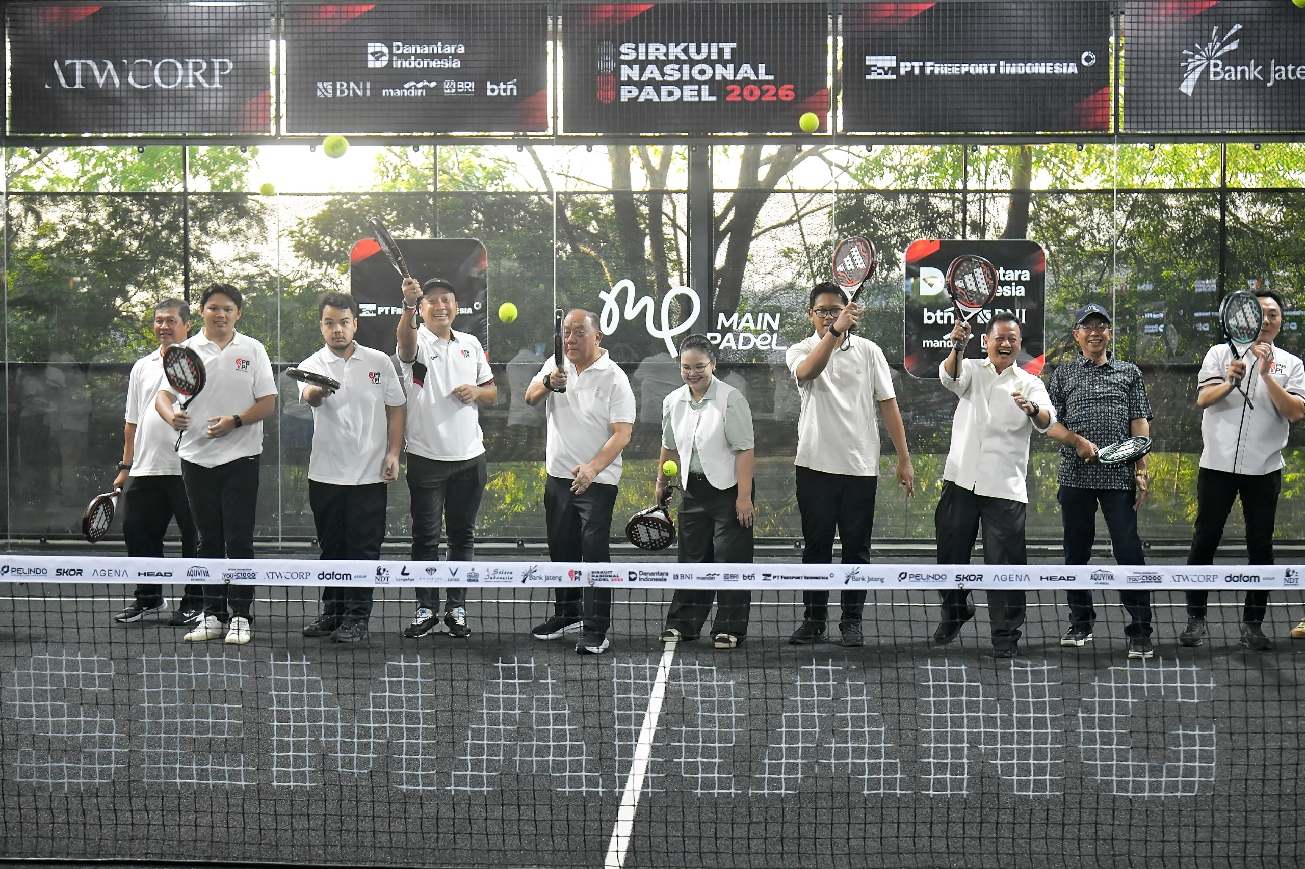 Pembukaan Sirnas Open Padel Open 2026 di Smarang Padel Hub. (dok Pemkot Semarang)