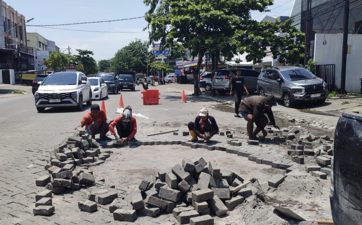 Pemerintah Kota Semarang gerak cepat dalam menanggapi laporan warga terkait perbaikan jalan di Jalan Citarum. (dok Pemkot Semarang)
