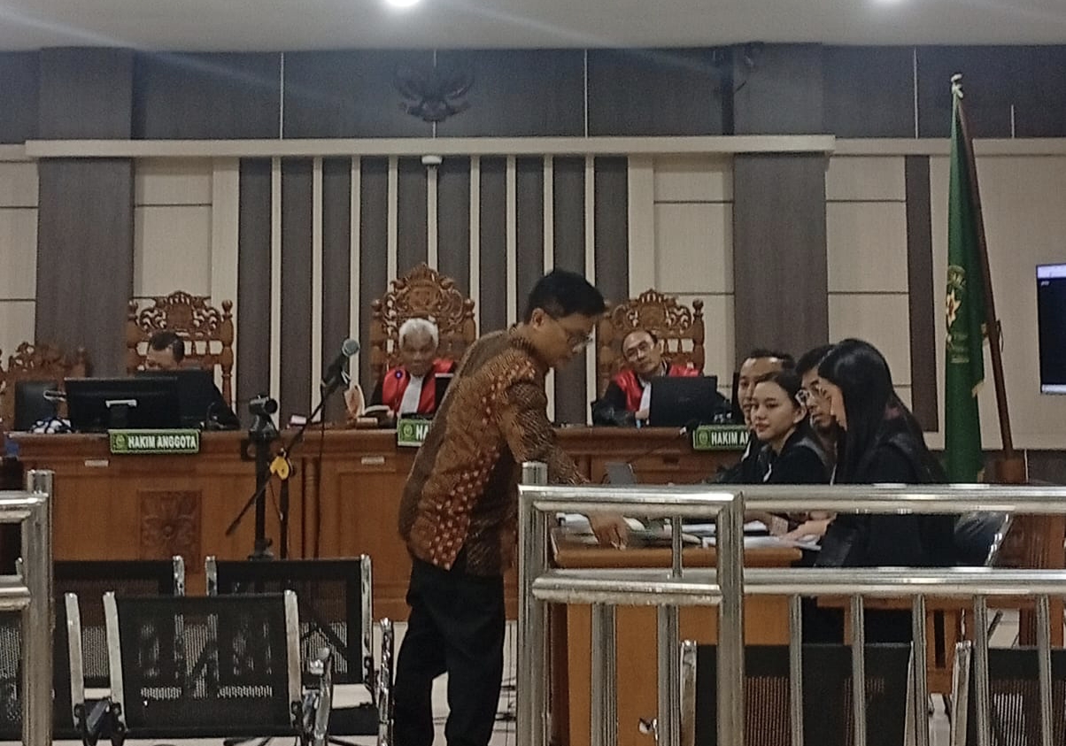 Babay Farid Wazdi saat menghadiri sidang yang digelar di Pengadilan Negeri Semarang. (dok Istimewa)