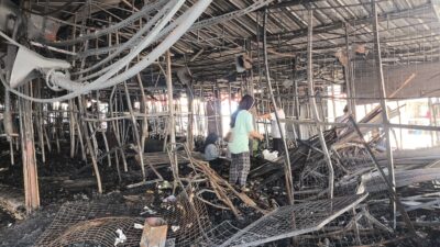 Suasana usai kebakaran melanda Pasar Kanjengan Johar, Kota Semarang. (dok Alan Henry)